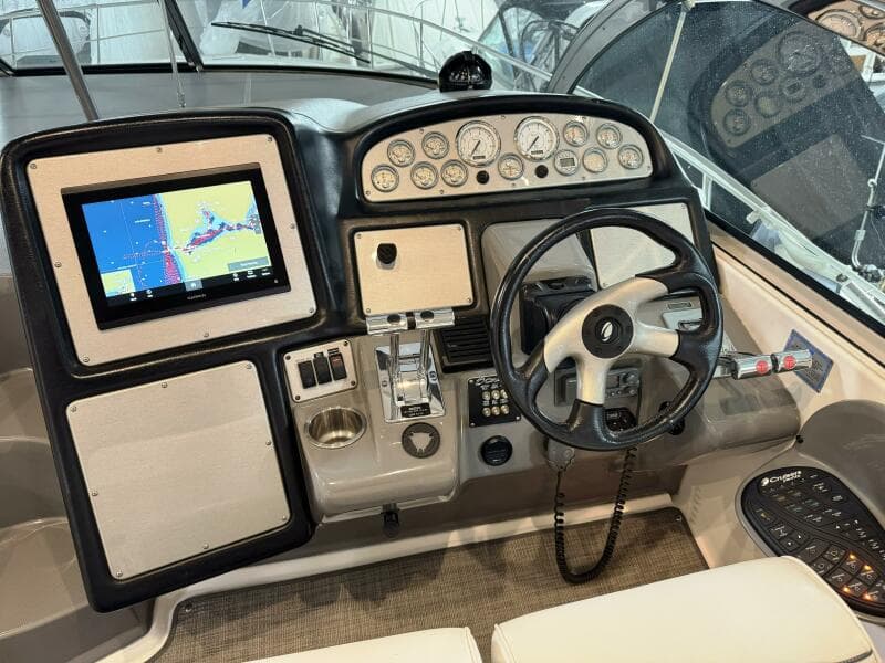 2005 Cruisers Yachts 420 Express