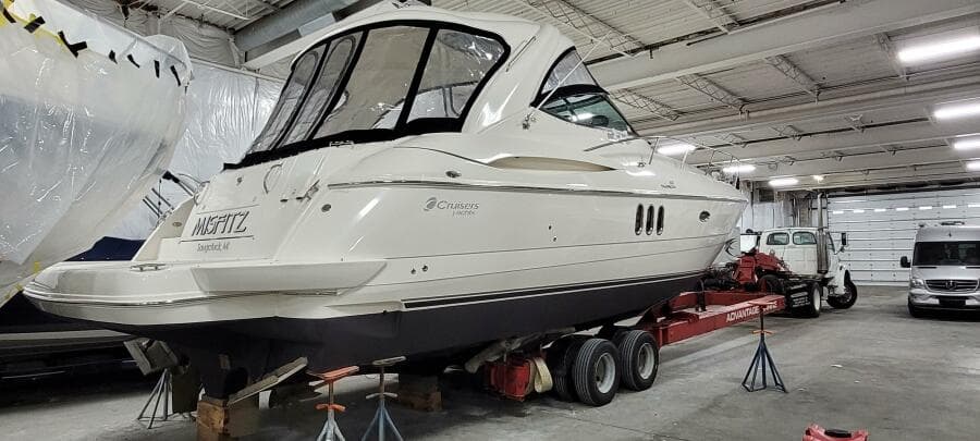 2005 Cruisers Yachts 420 Express