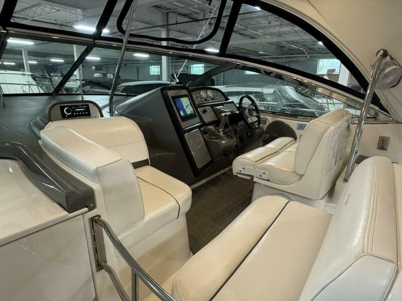 2005 Cruisers Yachts 420 Express