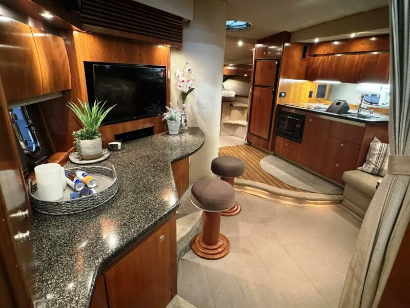 2005 Cruisers Yachts 420 Express