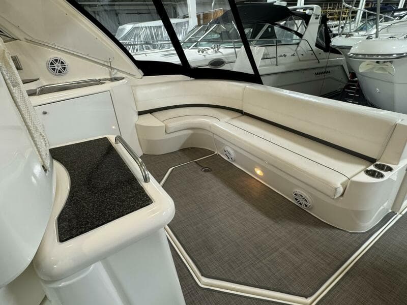 2005 Cruisers Yachts 420 Express