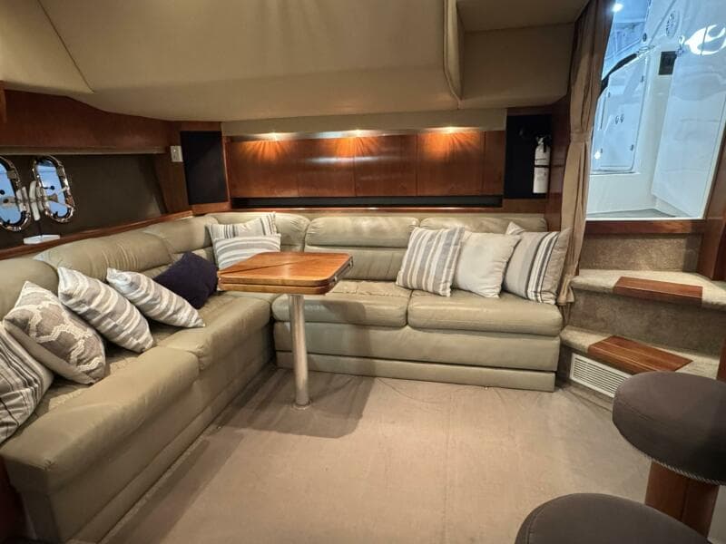 2005 Cruisers Yachts 420 Express