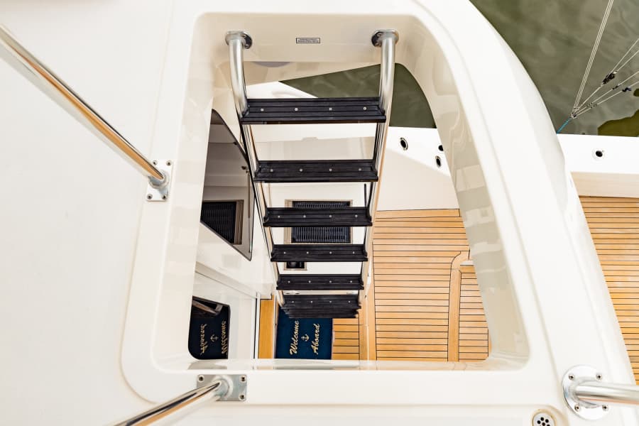 2020 Bertram 61 Convertible - Photo 55