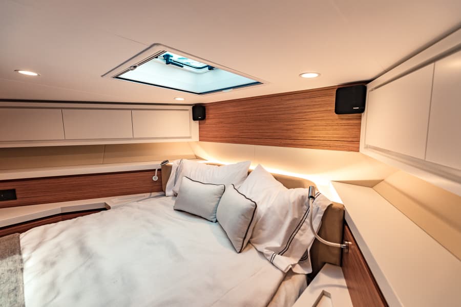 2020 Bertram 61 Convertible - Photo 30