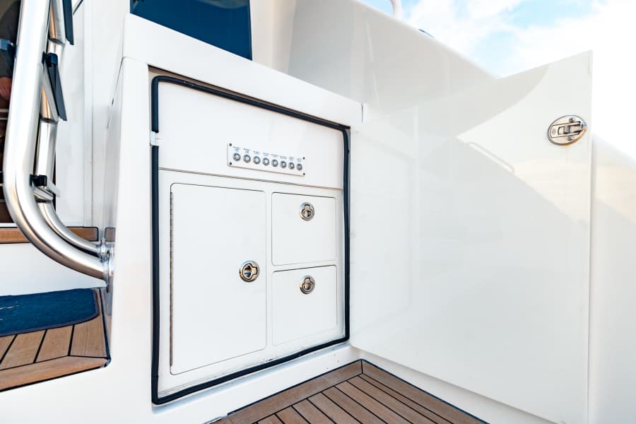 2020 Bertram 61 Convertible - Photo 56