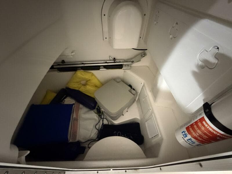 2016 Everglades 230 Center Console