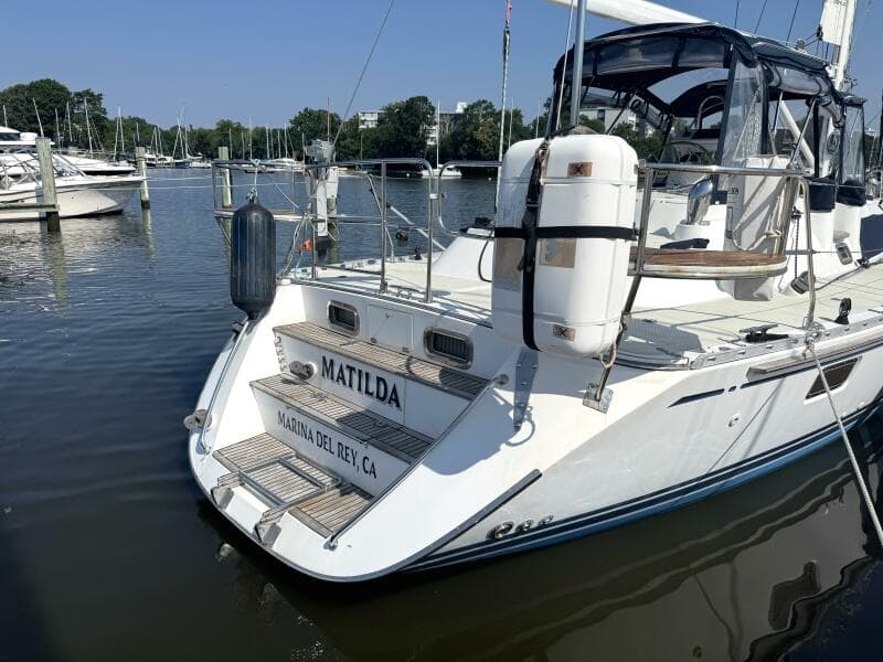 2002 Hylas 46