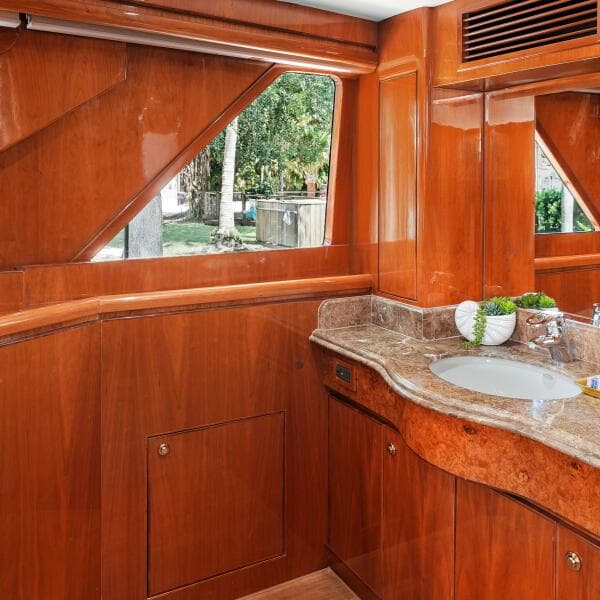 2003 Hargrave Sky Lounge