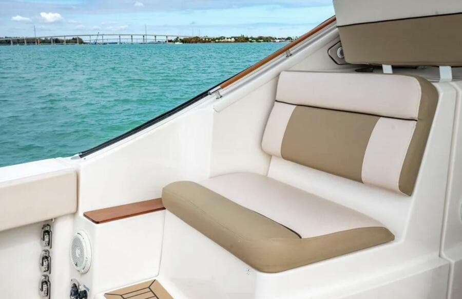 2013 Tiara Yachts 36 Coronet