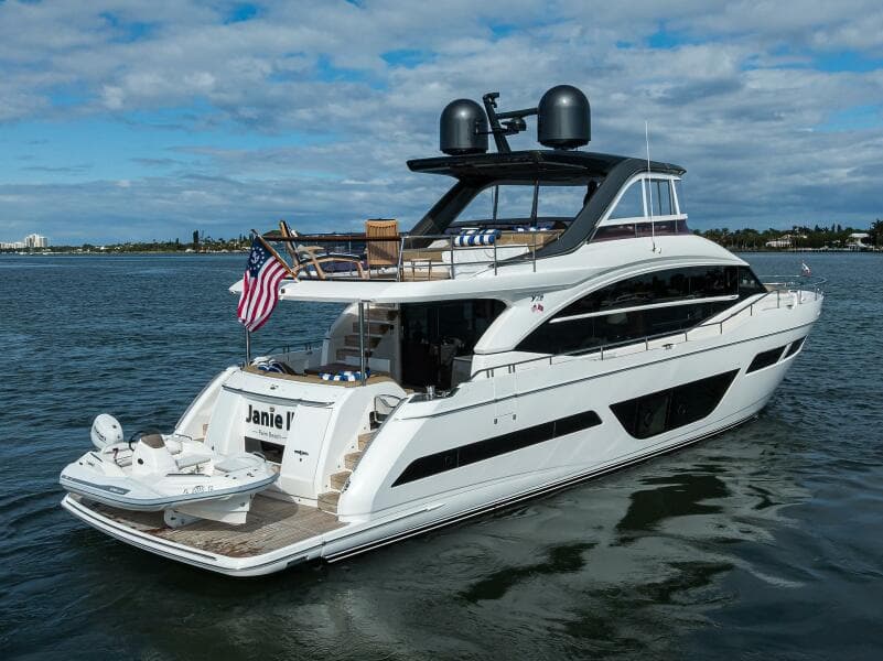 Princess Y78 - Janie II - Profile