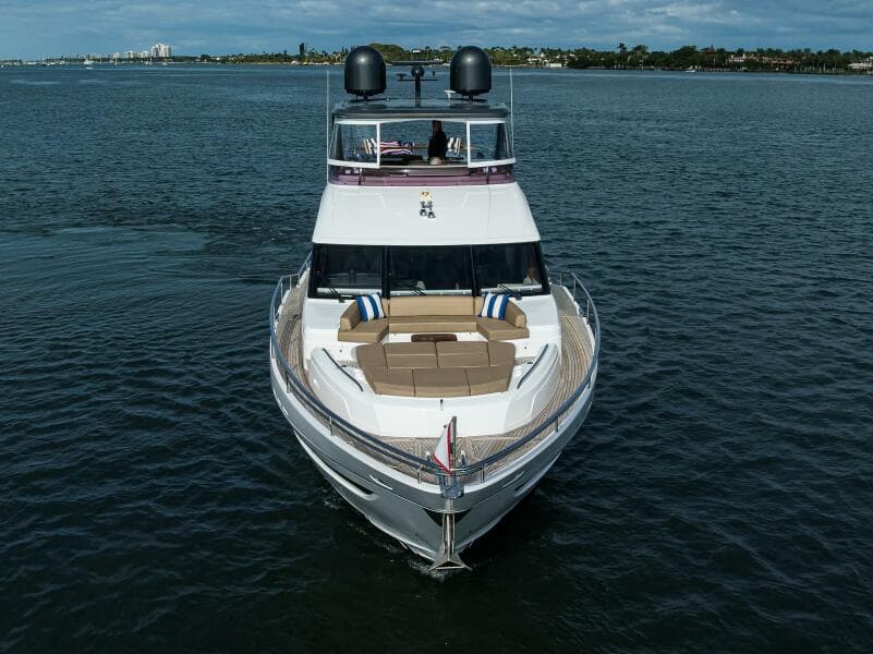 Princess Y78 - Janie II - Profile