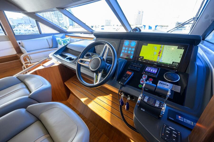 Princess Y78 - Janie II - Lower Helm