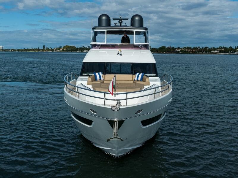 Princess Y78 - Janie II - Bow Profile