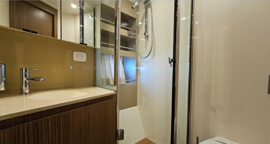 2015 Azimut Atlantis 50