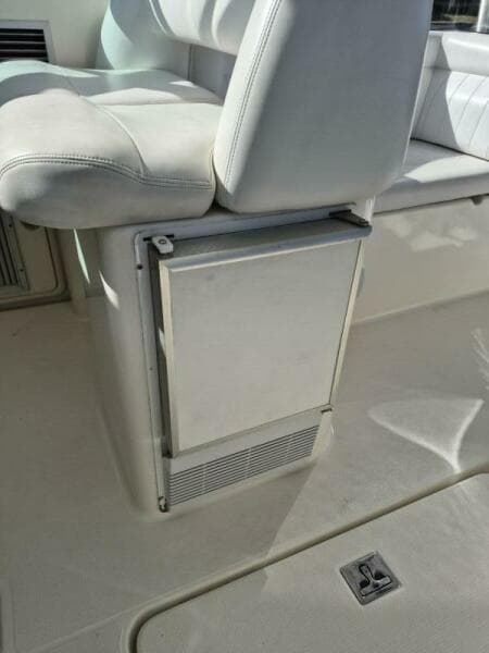 2004 Riviera 4000 Offshore