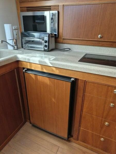 2004 Riviera 4000 Offshore