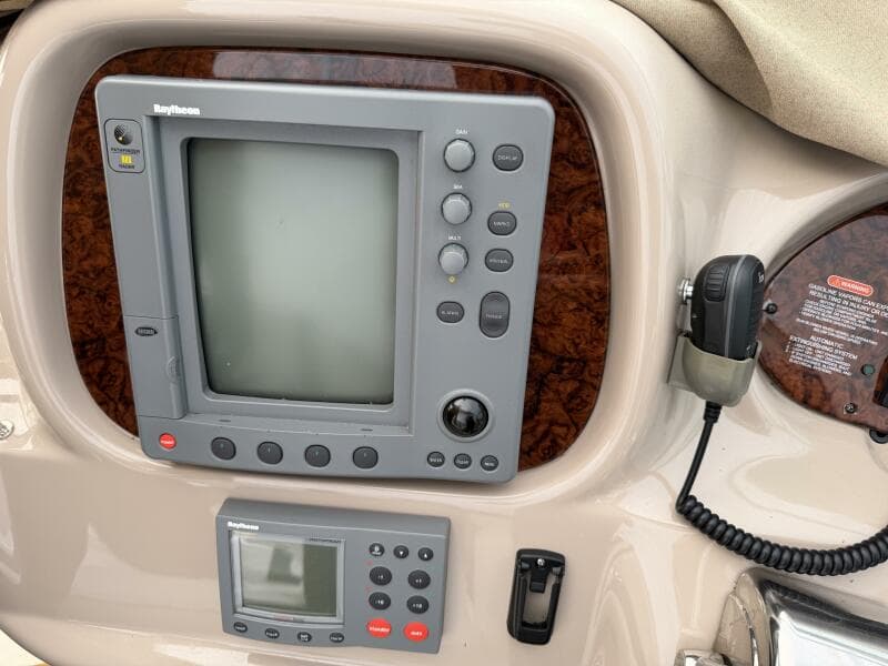 2001 Sea Ray 380 Sundancer