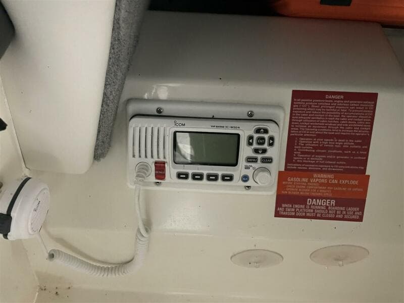 1993 Sea Ray 300 Weekender