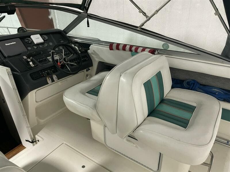 1993 Sea Ray 300 Weekender