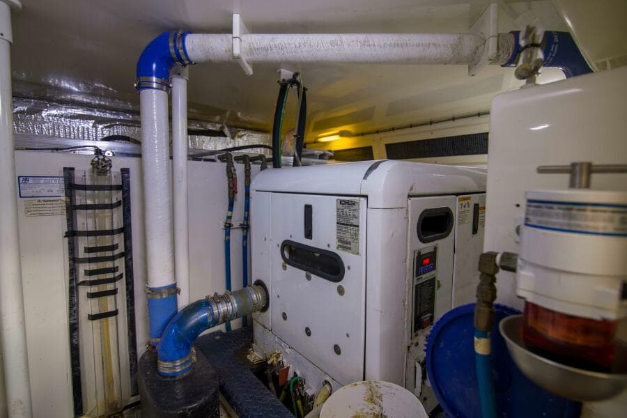 Silverton 52 - Immersed - 