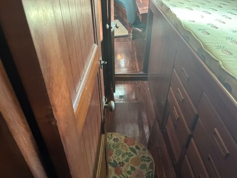 1983 Vagabond 42 Ketch