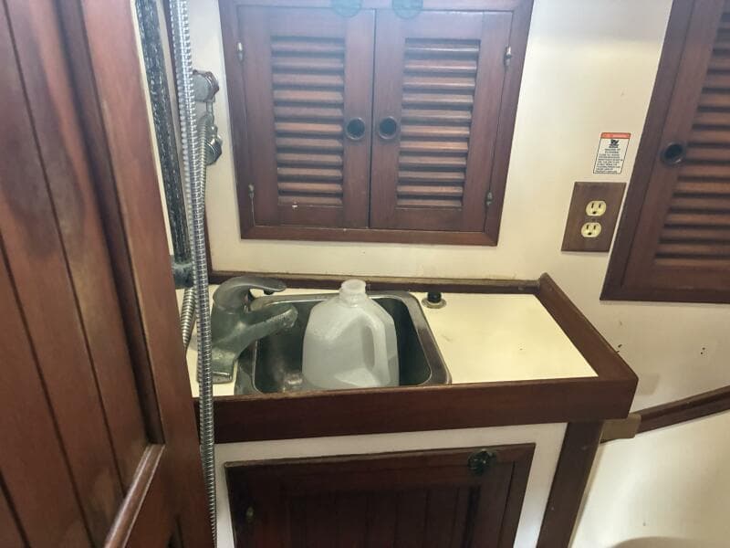 1983 Vagabond 42 Ketch