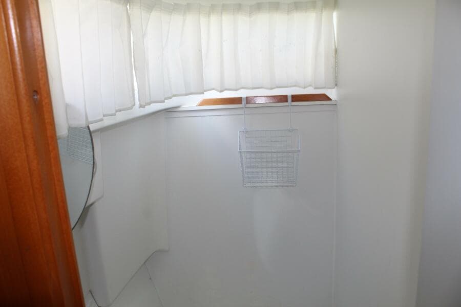 2004 Lagoon 43 Power Cat