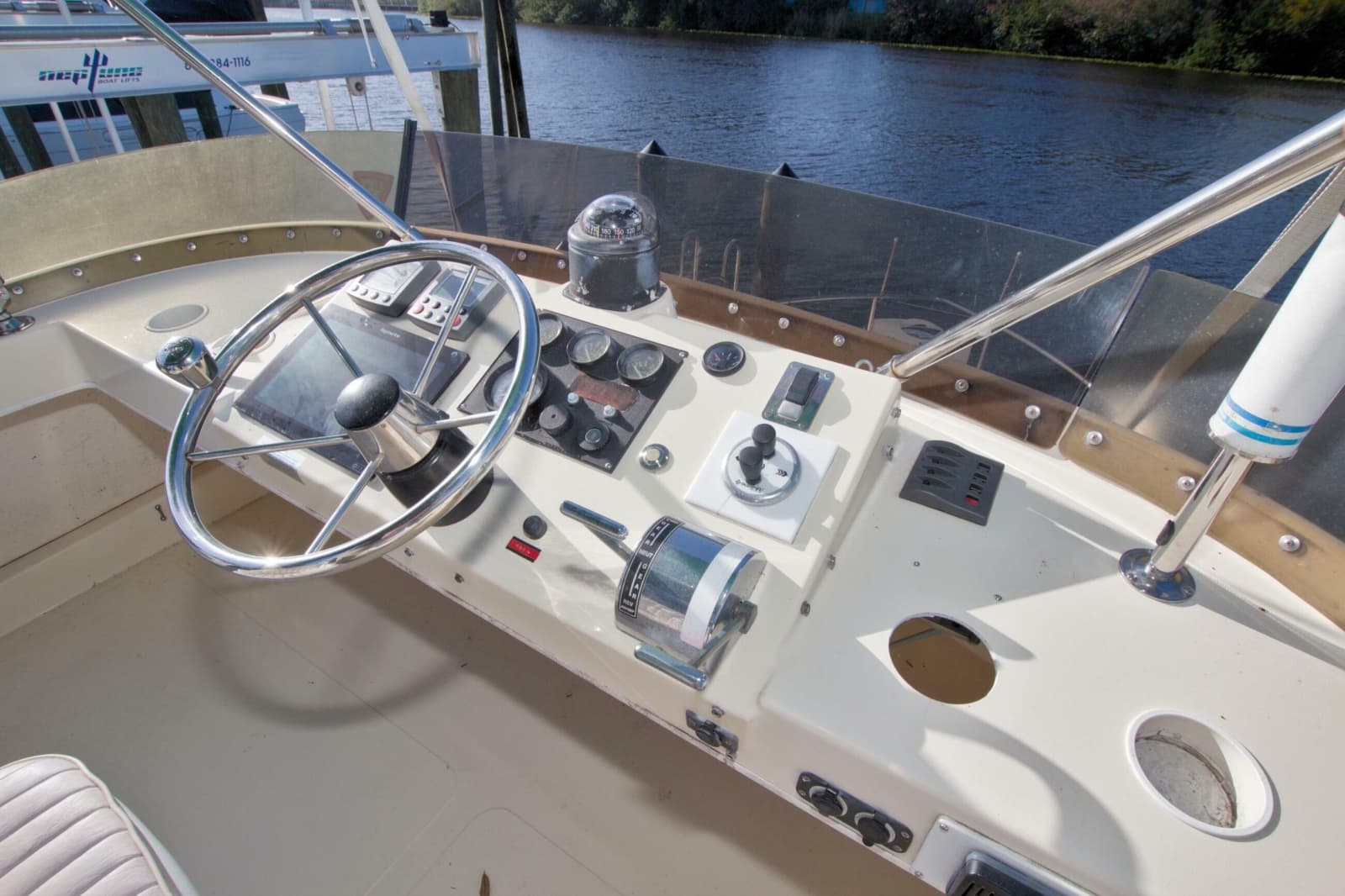 2004 Camano 31 Troll