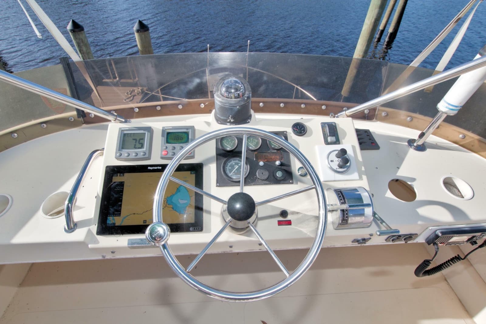 2004 Camano 31 Troll