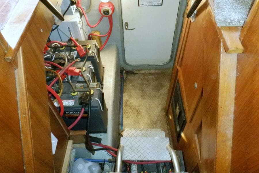 2002 Mainship 430 Trawler