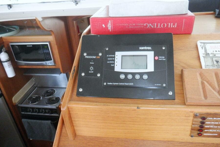 2002 Mainship 430 Trawler