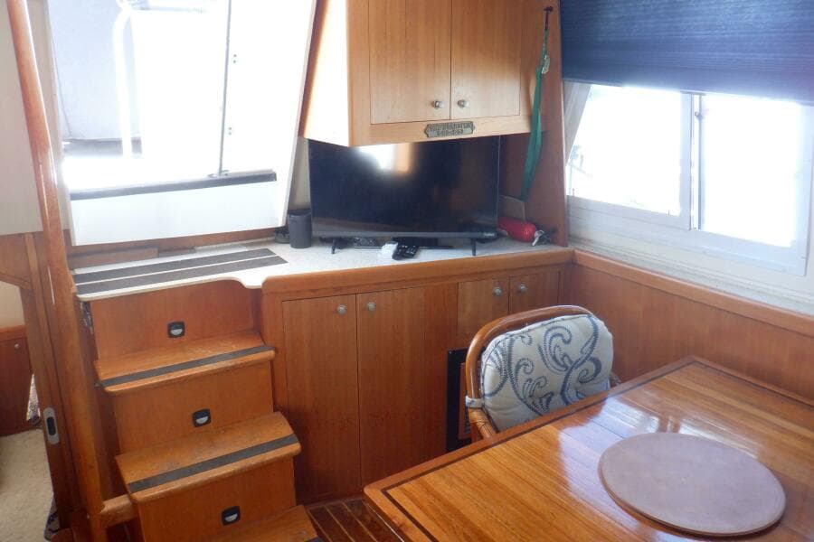2002 Mainship 430 Trawler