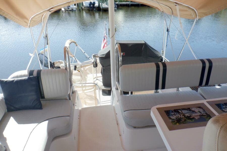 2002 Mainship 430 Trawler