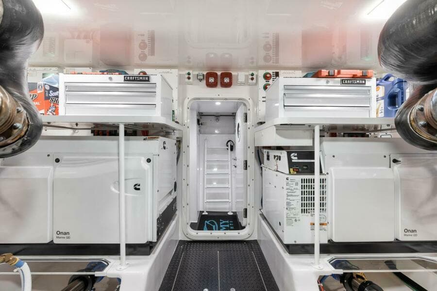 Viking 72 Skybridge - Chelsea -Engine Room
