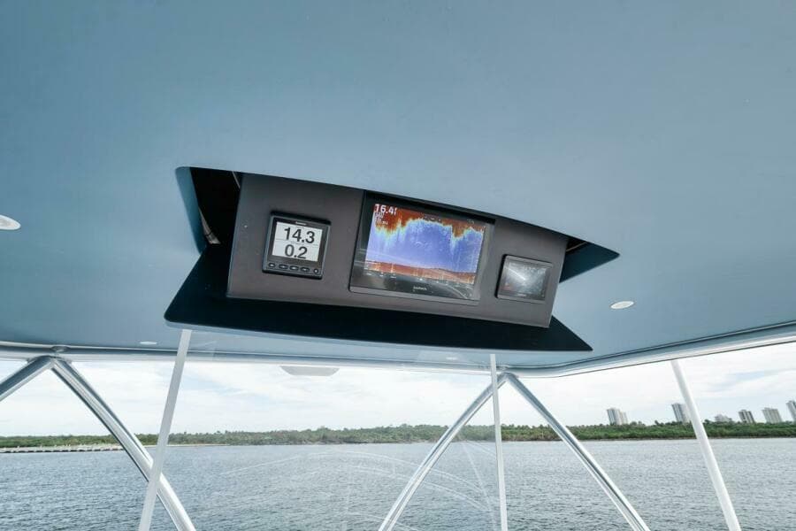 Viking 72 Skybridge - Chelsea -Skybridge