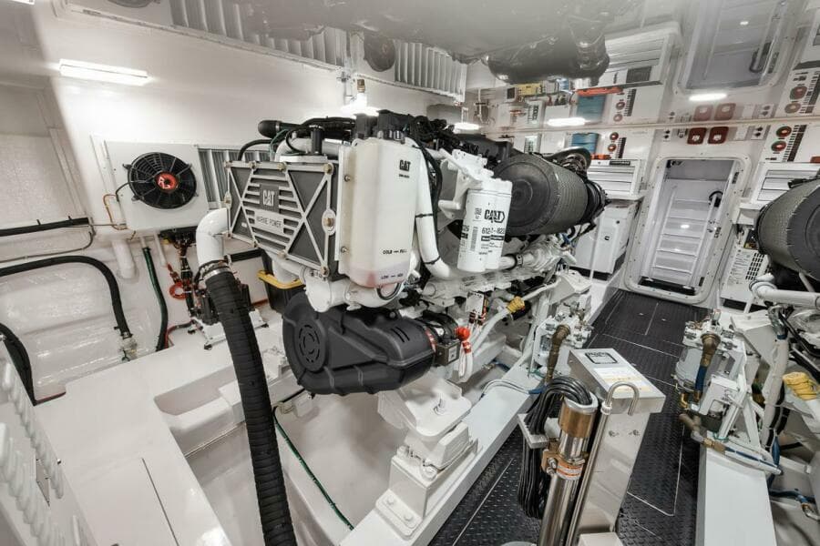 Viking 72 Skybridge - Chelsea -Engine Room