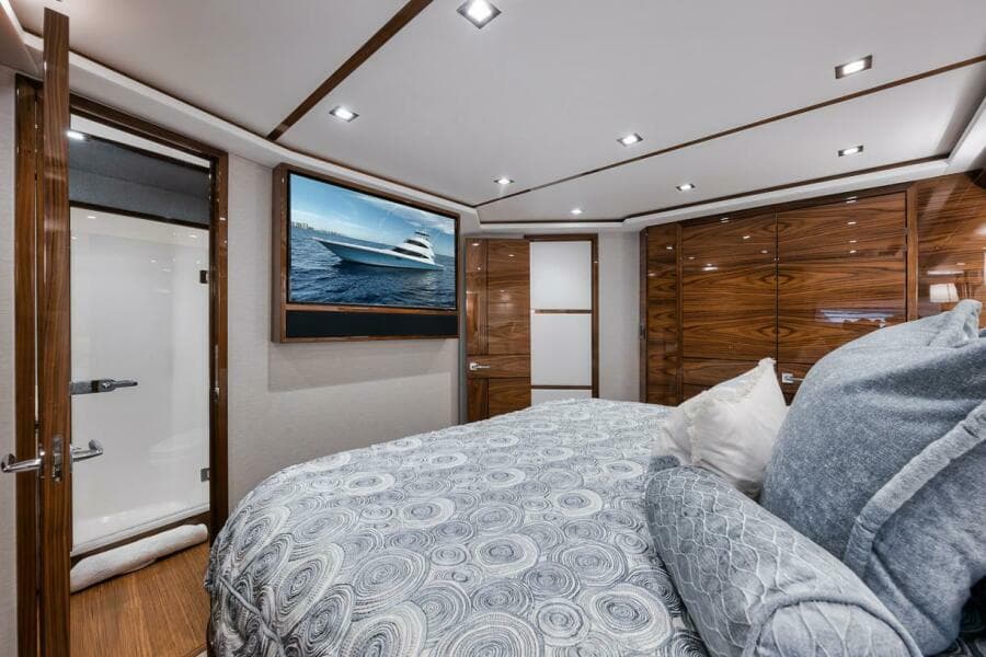 Viking 72 Skybridge - Chelsea -Stateroom