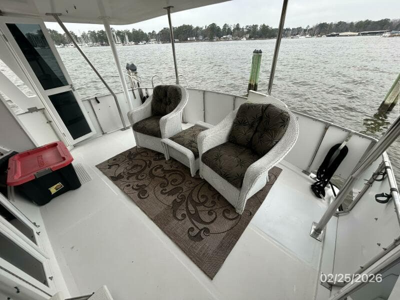 42' Jefferson sundeck2