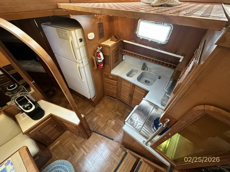 42' Jefferson galley1