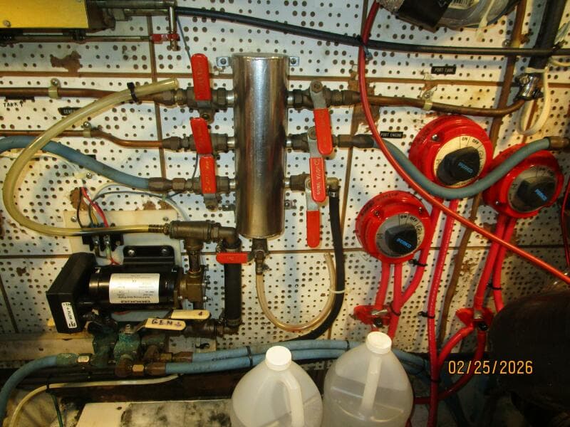 42' Jefferson fuel manifold