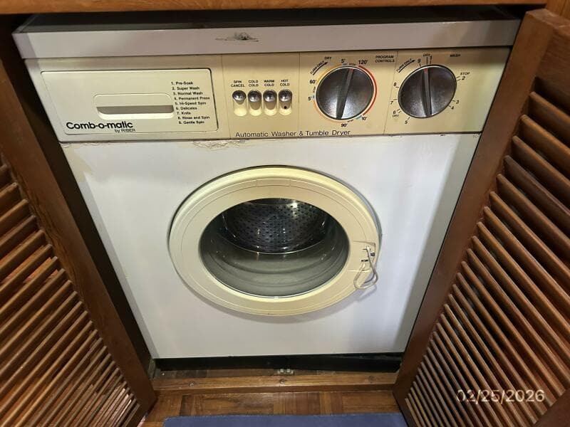 42' Jefferson washer-dryer