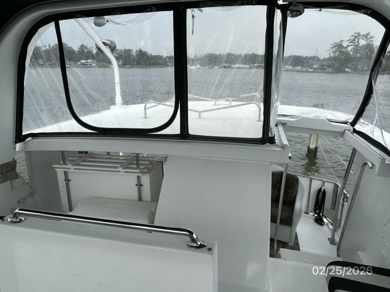 42' Jefferson flybridge aft