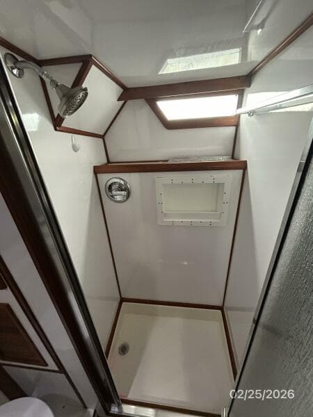 42' Jefferson master stateroom shower