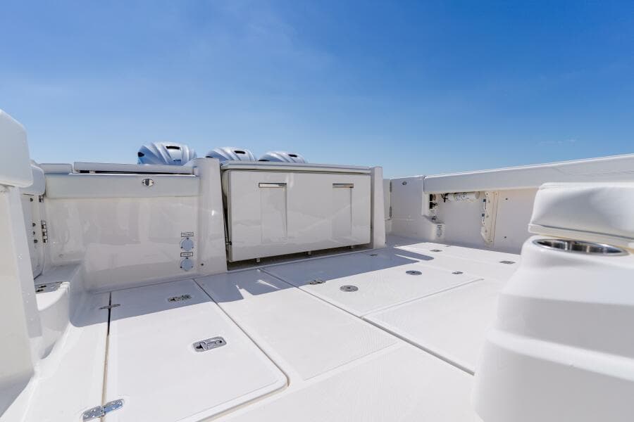 2022 Pursuit S 378 Sport