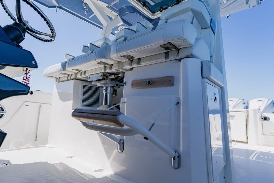 2022 Pursuit S 378 Sport