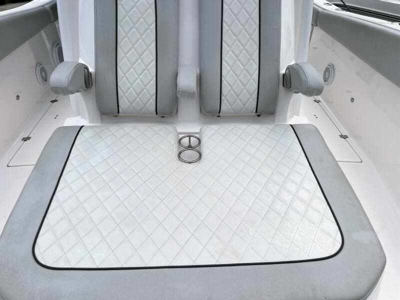 2019 Sea Fox 328 Commander