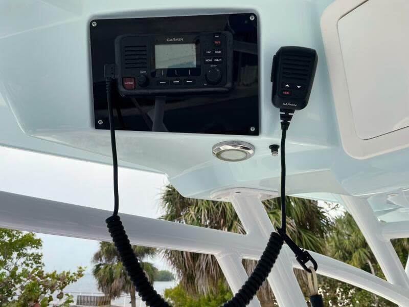 2019 Sea Fox 328 Commander