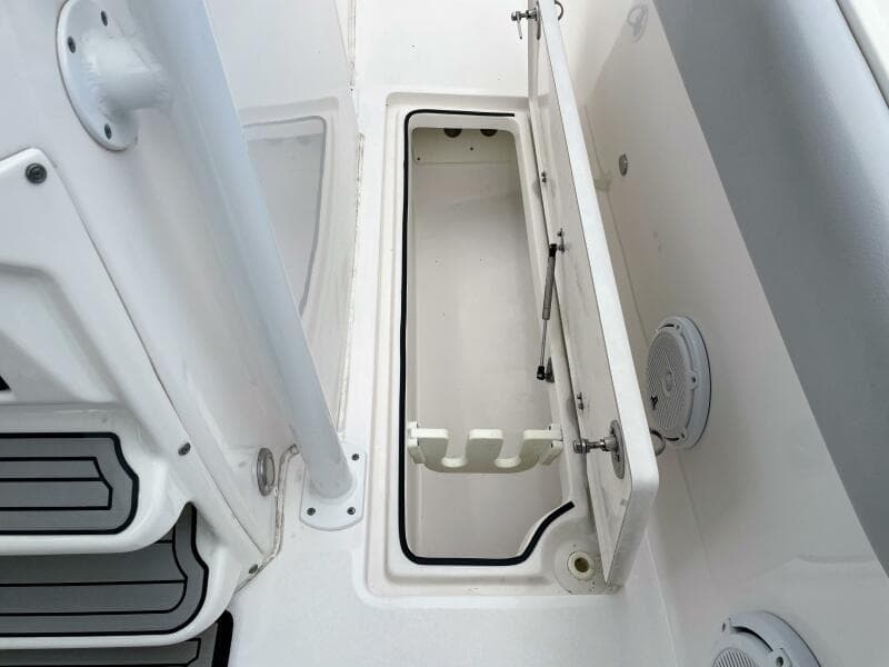 2019 Sea Fox 328 Commander