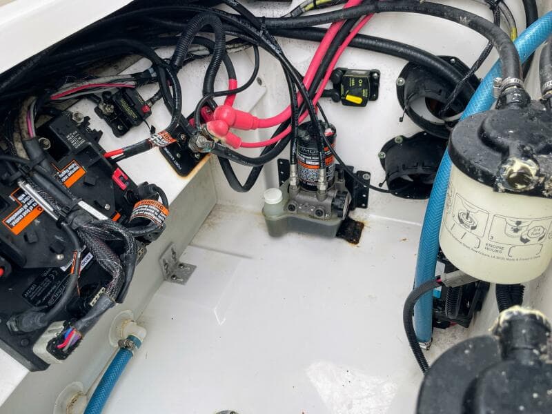 2019 Sea Fox 328 Commander