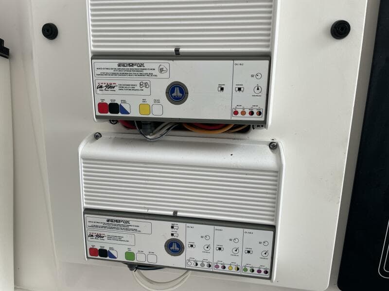 2019 Sea Fox 328 Commander